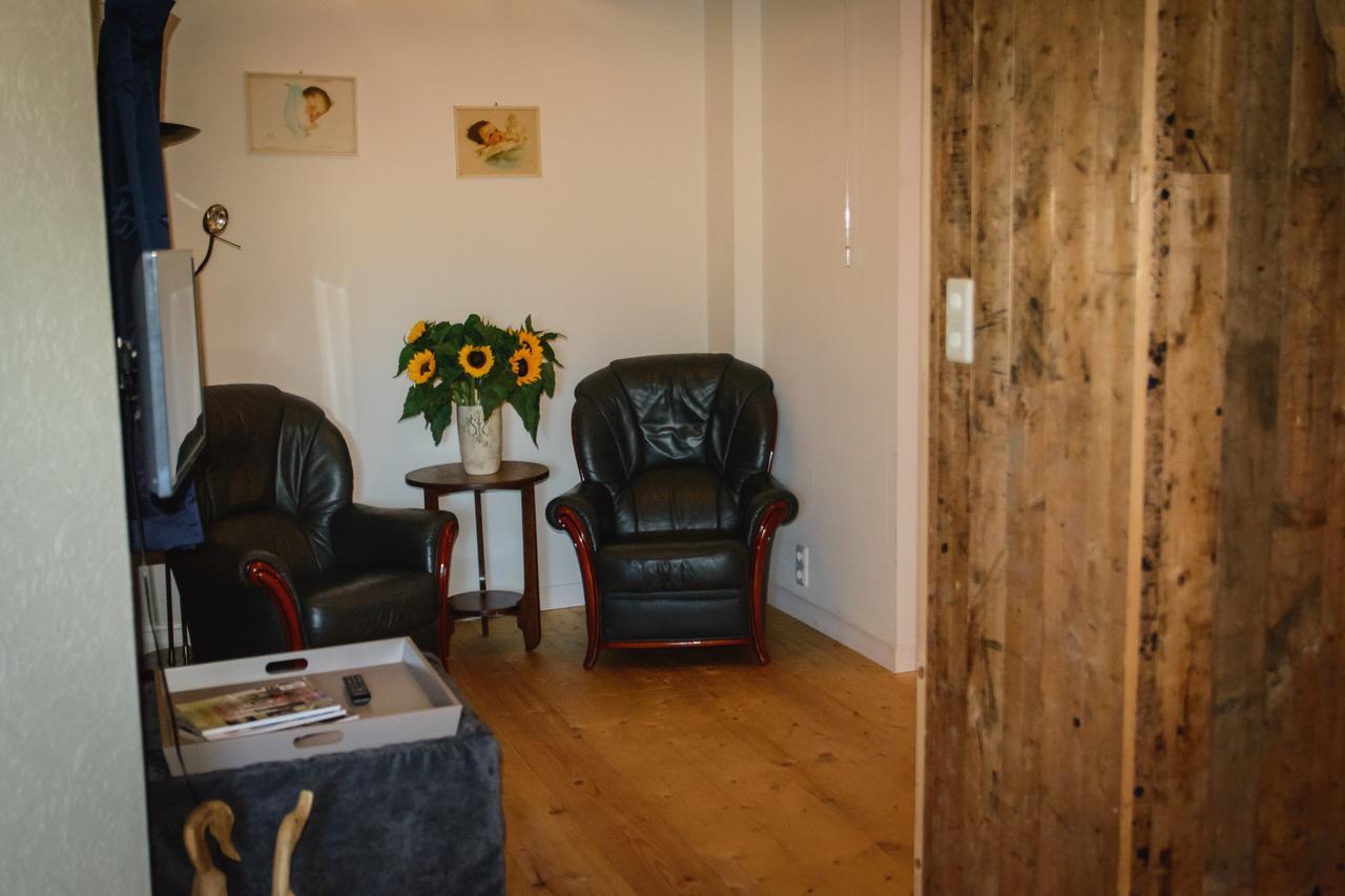 Unia Zathe Bed & Breakfast Ee Bagian luar foto