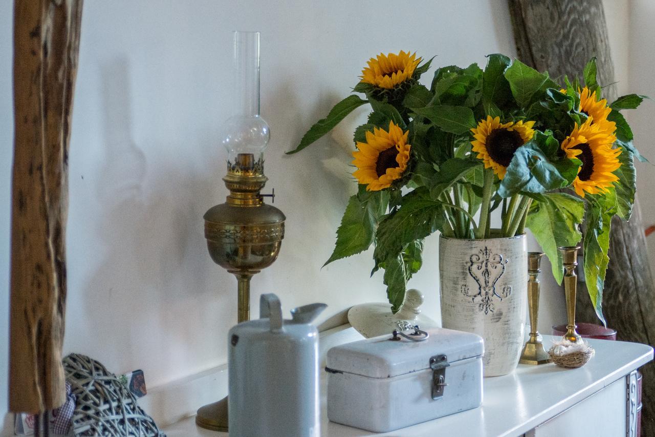 Unia Zathe Bed & Breakfast Ee Bagian luar foto